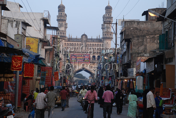 DSC 0167 
 Looking down the Lad Bazar street market towards Charminar in Hyderabad, India. 
 Keywords: india charminar street market